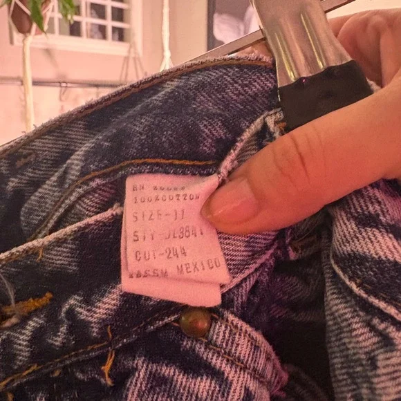 Action West Acid Wash Jeans Women Size 2/11 100% Cotton Distressed Denim - Picture 3 of 10